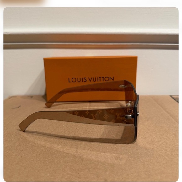 Louis Vuitton rare Sunglasses - Picture 3 of 3